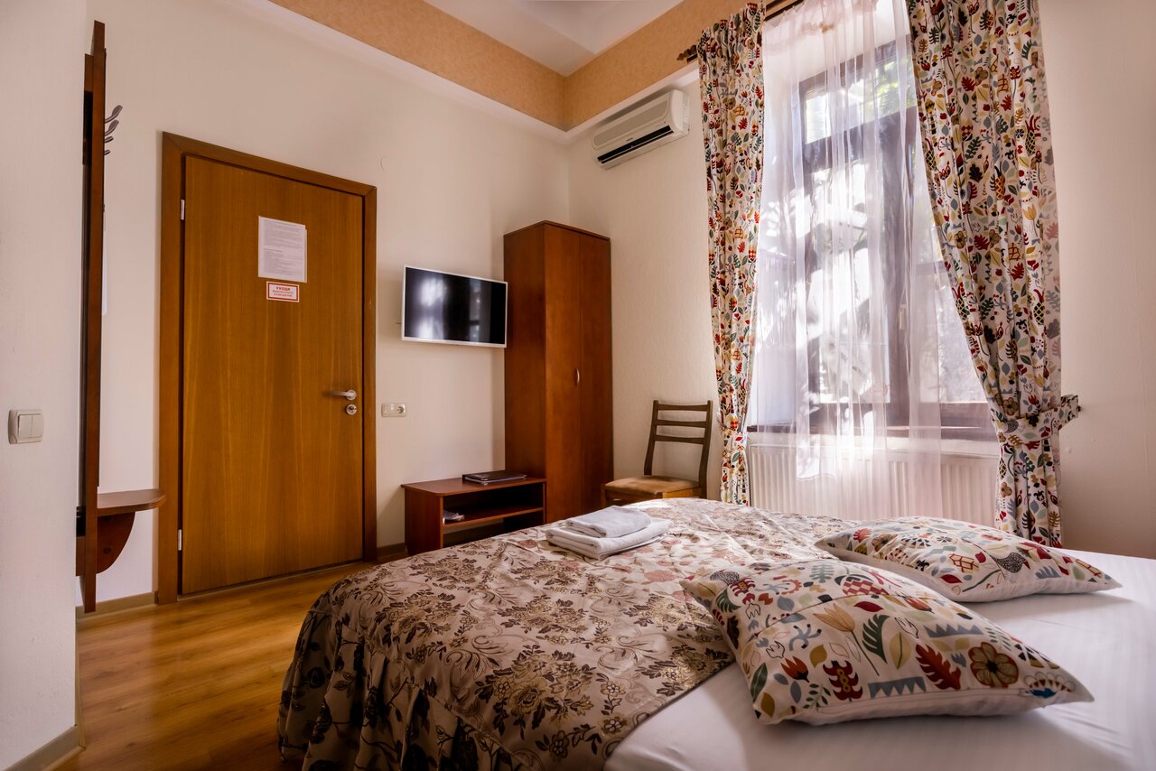 Гостиница Аквилон Алупка