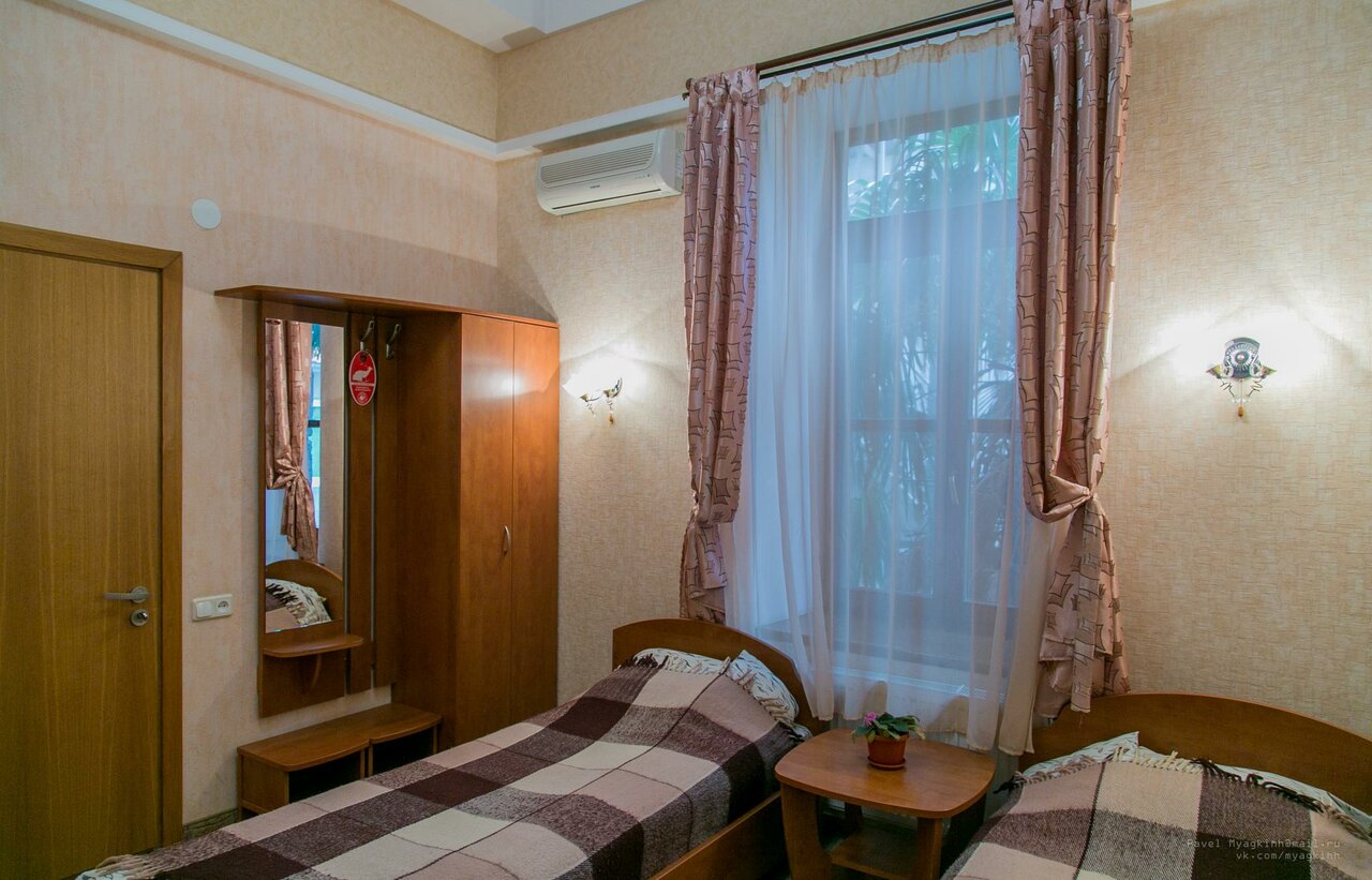 Гостиница Аквилон Алупка